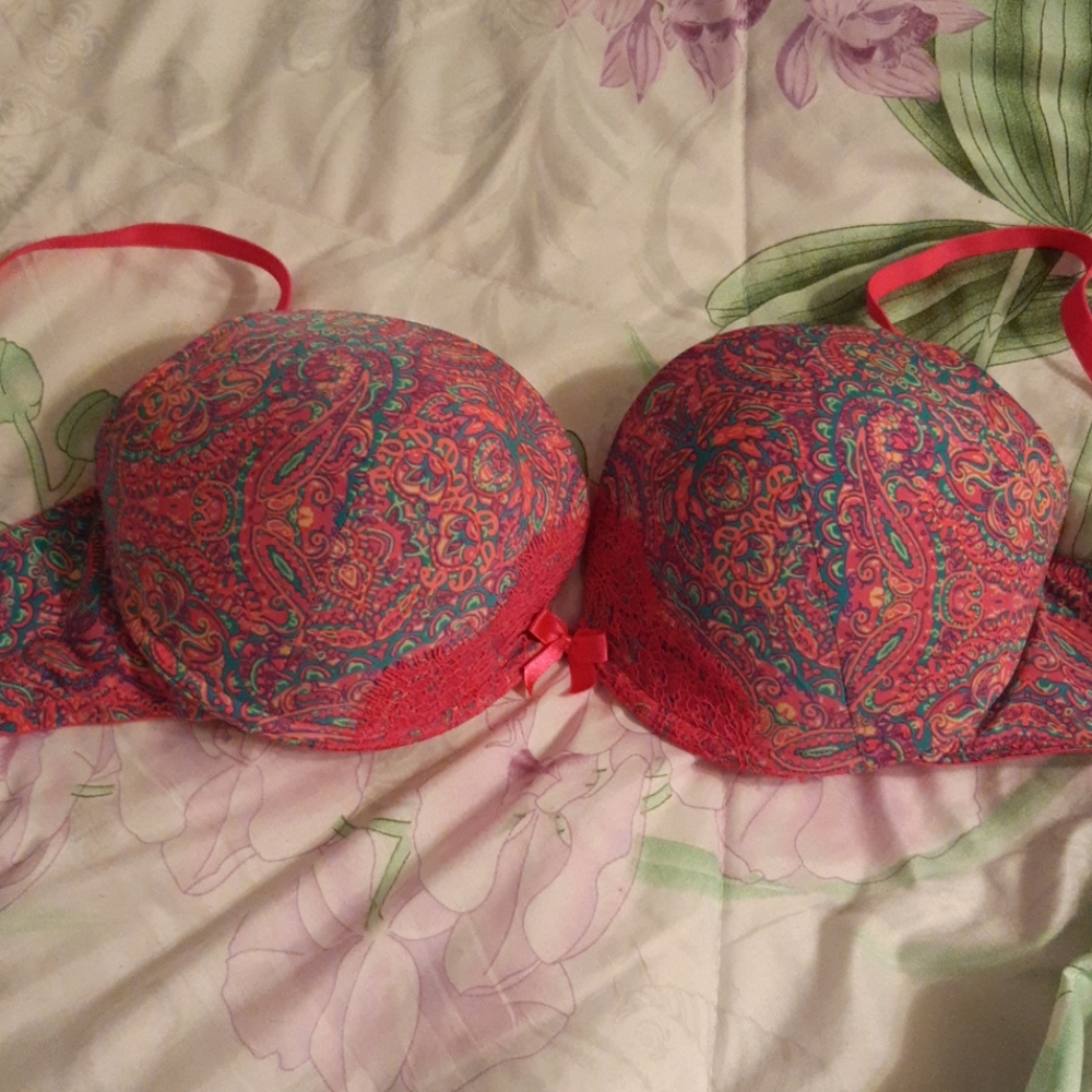 bra - Picture 1 of 3